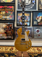 Load image into Gallery viewer, Gibson Les Paul Standard AAA Flame